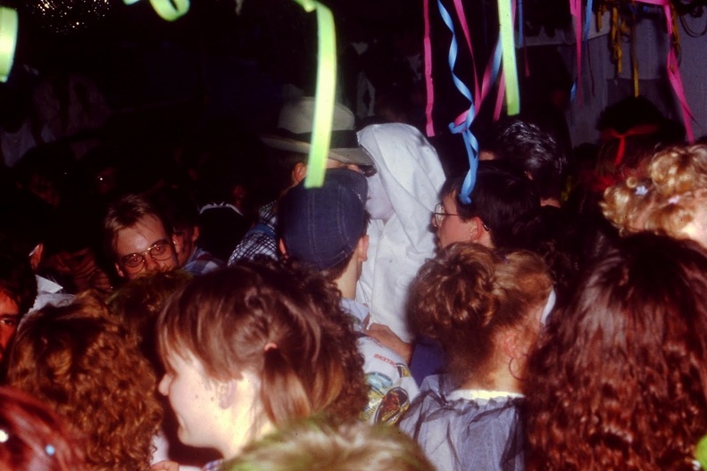 1987-Fastnachtsfete_Jugendheim04.JPG